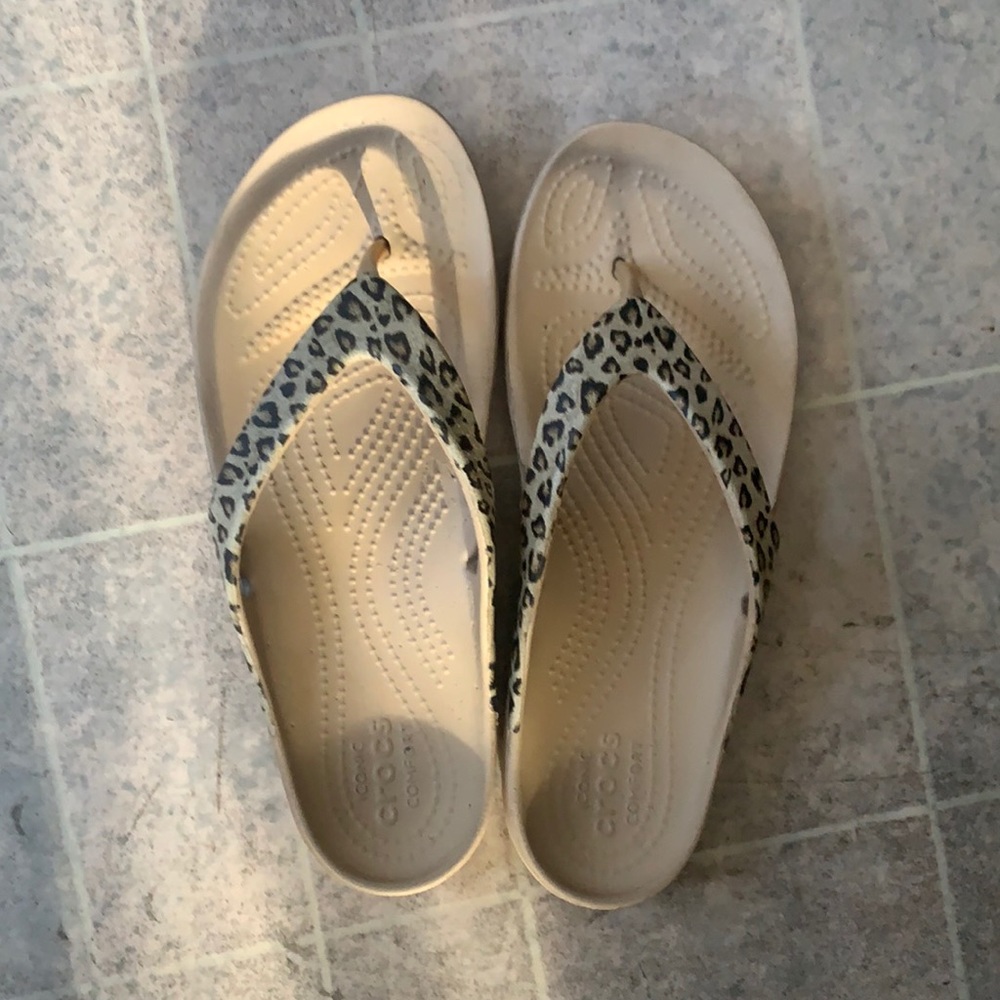 Croc flip flop